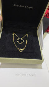 Van Cleef & Arpels Black Onyx Four-Leaf Clover Gold Necklace-3887